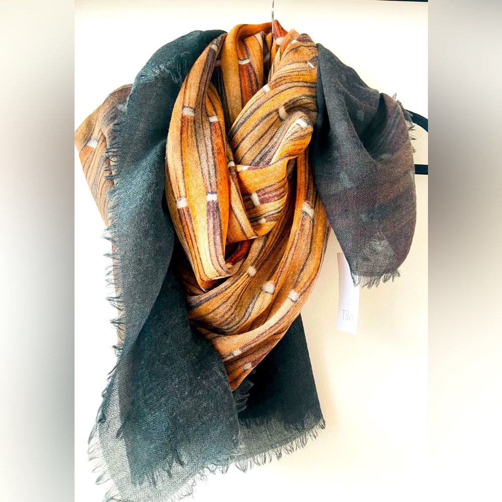 TILO Scarves Beautiful Scarf, Basket Weave is the name, wool warmth is the game.